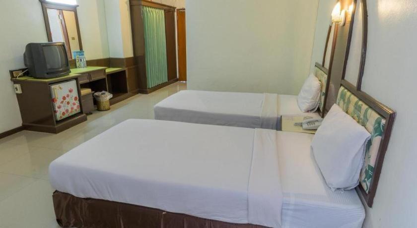 Lake Inn Hotel Songkhla Exterior photo