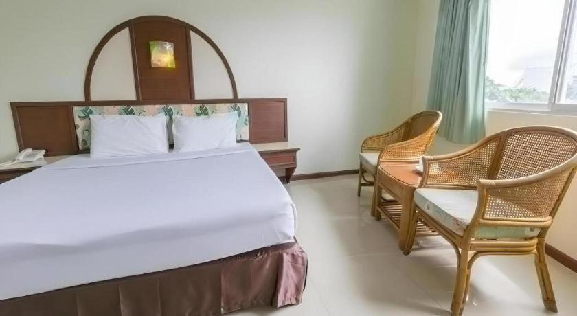 Lake Inn Hotel Songkhla Exterior photo
